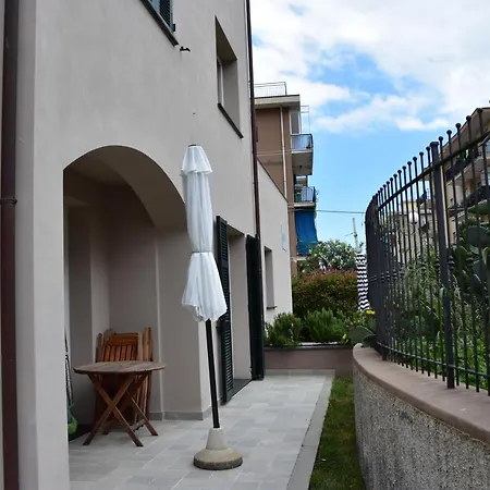 Hotel apartamentowy Le Vele Pietra Ligure