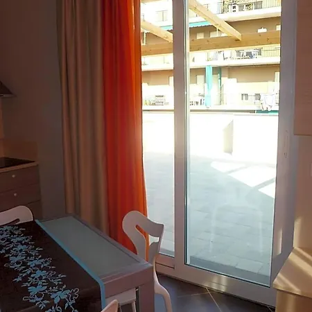 Le Vele Hotel apartamentowy Pietra Ligure